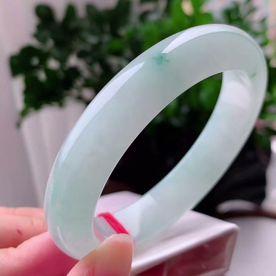 飘花正圈手镯